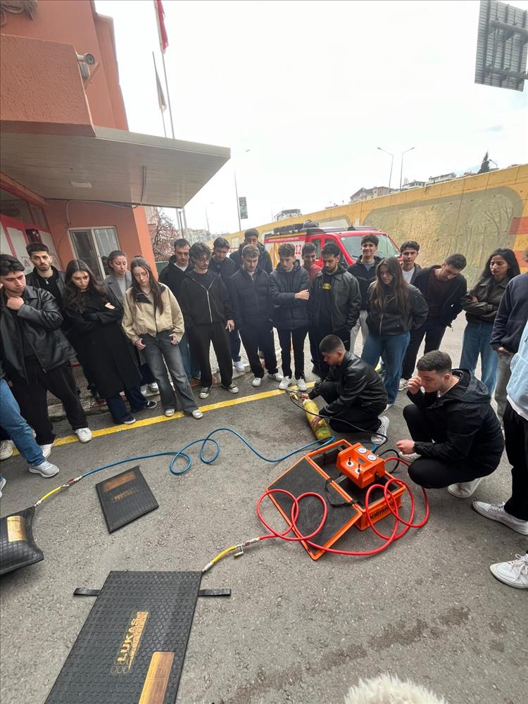 İtfaiye Araç ve Malzeme Bilgisi II Dersi Kapsamında Uygulamalı Eğitim